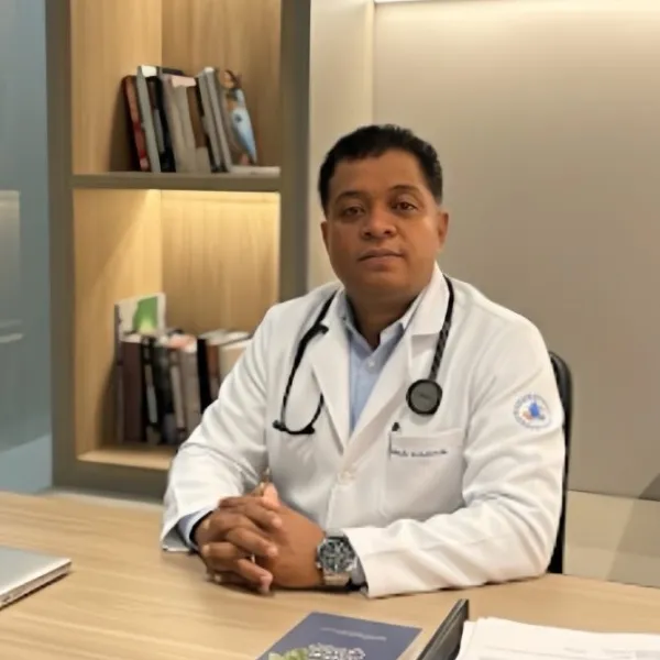 Dr. Samuel Alves